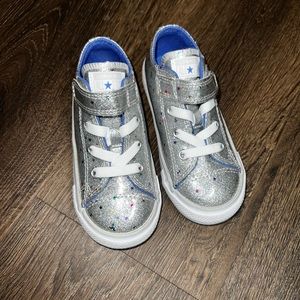 Converse Toddler Girl 8- NEW!